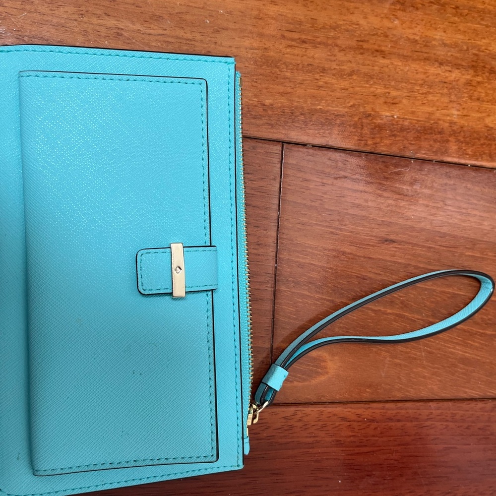 New Kate Spade Turquoise Wristlet wallet